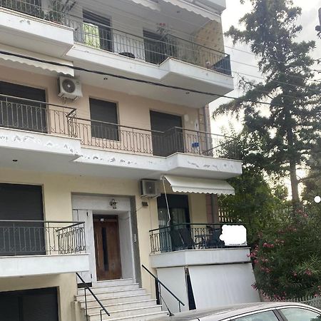 Lovely 2-Bedroom Appartement With Free Parking อาเยีย ตรีอาส ภายนอก รูปภาพ